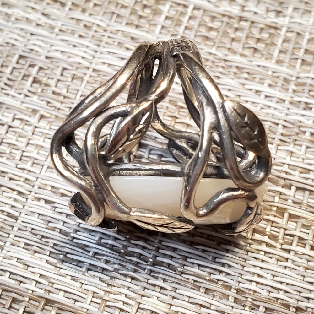 Statement Ring With Irregular Pearl Stone - image 3